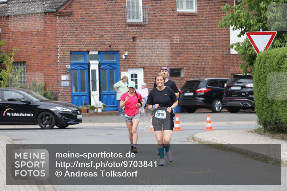 10.05.2026 - 8. Wedeler Halbmarathon Andreas Tolksdorf http://msf.ph/oto/9703841 10.05.2026 10:31:59 Laufen 2015 meine-sportfotos.de