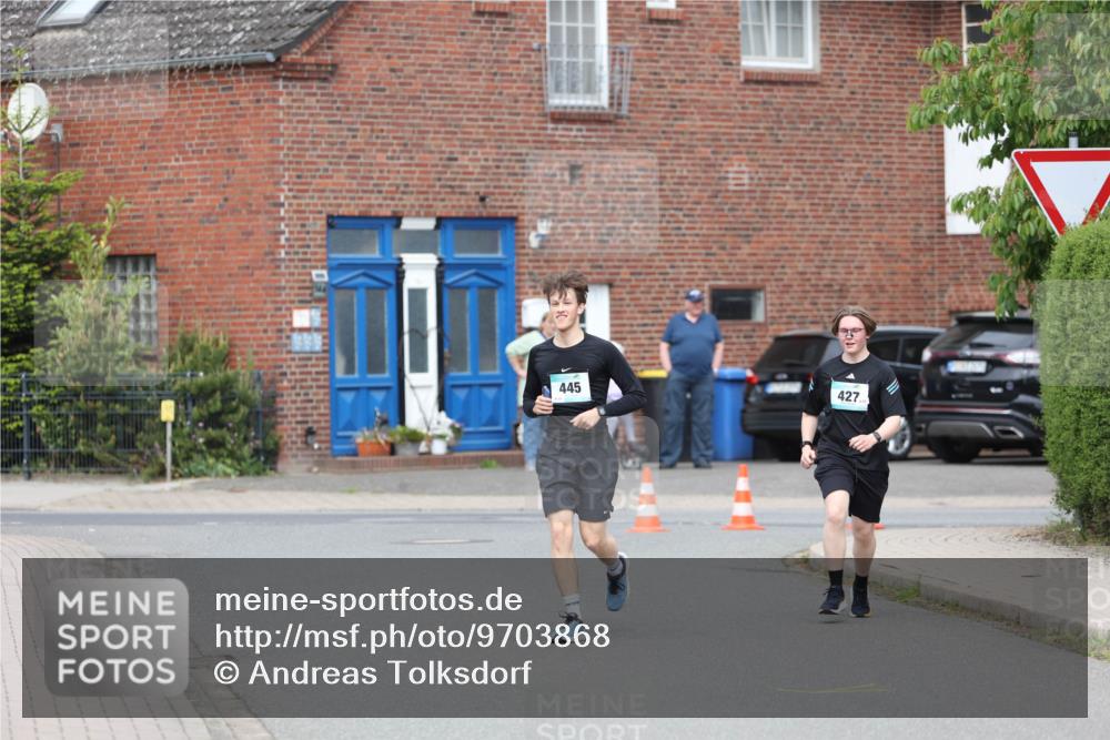10.05.2026 - 8. Wedeler Halbmarathon Andreas Tolksdorf http://msf.ph/oto/9703868 10.05.2026 10:32:12 Laufen 445, 427 meine-sportfotos.de