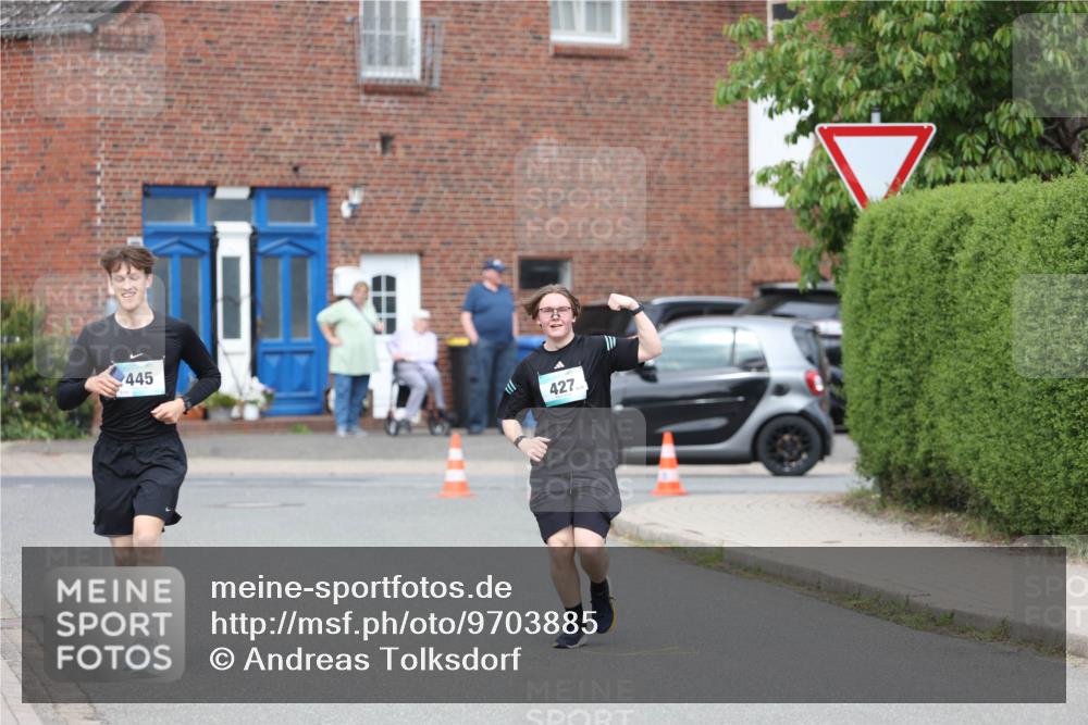 10.05.2026 - 8. Wedeler Halbmarathon Andreas Tolksdorf http://msf.ph/oto/9703885 10.05.2026 10:32:14 Laufen 445, 427 meine-sportfotos.de
