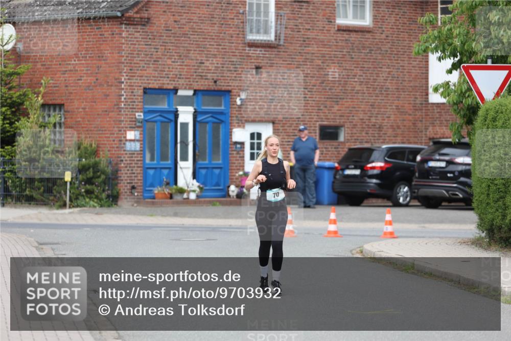 10.05.2026 - 8. Wedeler Halbmarathon Andreas Tolksdorf http://msf.ph/oto/9703932 10.05.2026 10:32:29 Laufen 70 meine-sportfotos.de