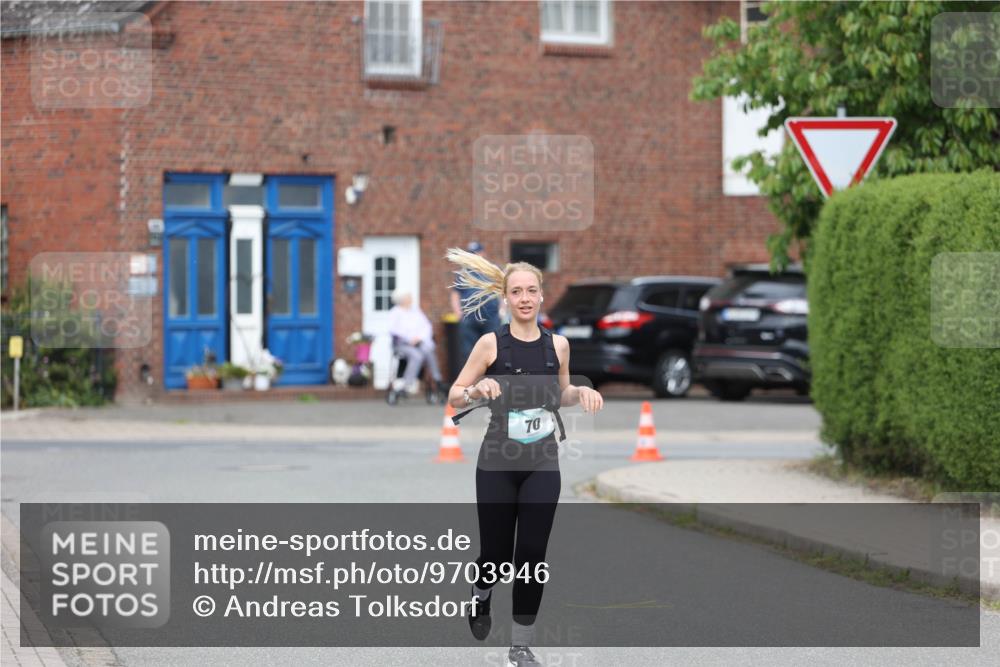 10.05.2026 - 8. Wedeler Halbmarathon Andreas Tolksdorf http://msf.ph/oto/9703946 10.05.2026 10:32:32 Laufen 70 meine-sportfotos.de