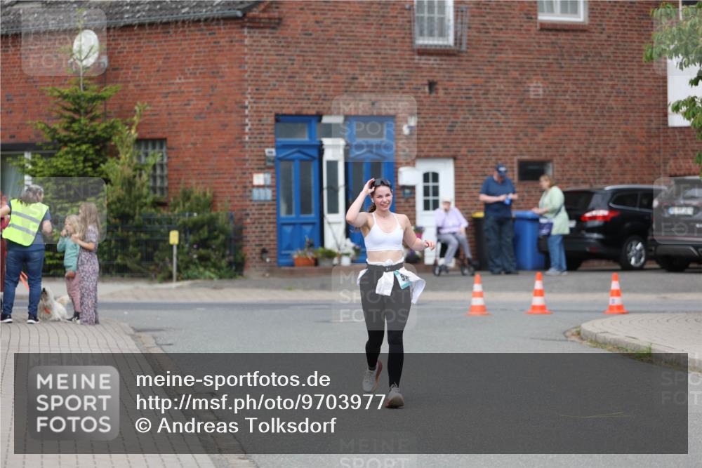 10.05.2026 - 8. Wedeler Halbmarathon Andreas Tolksdorf http://msf.ph/oto/9703977 10.05.2026 10:33:18 Laufen  meine-sportfotos.de