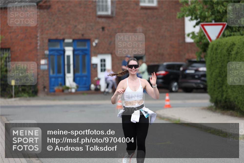 10.05.2026 - 8. Wedeler Halbmarathon Andreas Tolksdorf http://msf.ph/oto/9704004 10.05.2026 10:33:21 Laufen  meine-sportfotos.de