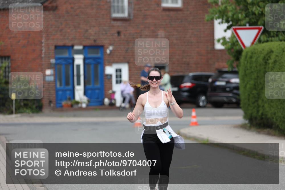 10.05.2026 - 8. Wedeler Halbmarathon Andreas Tolksdorf http://msf.ph/oto/9704007 10.05.2026 10:33:21 Laufen  meine-sportfotos.de
