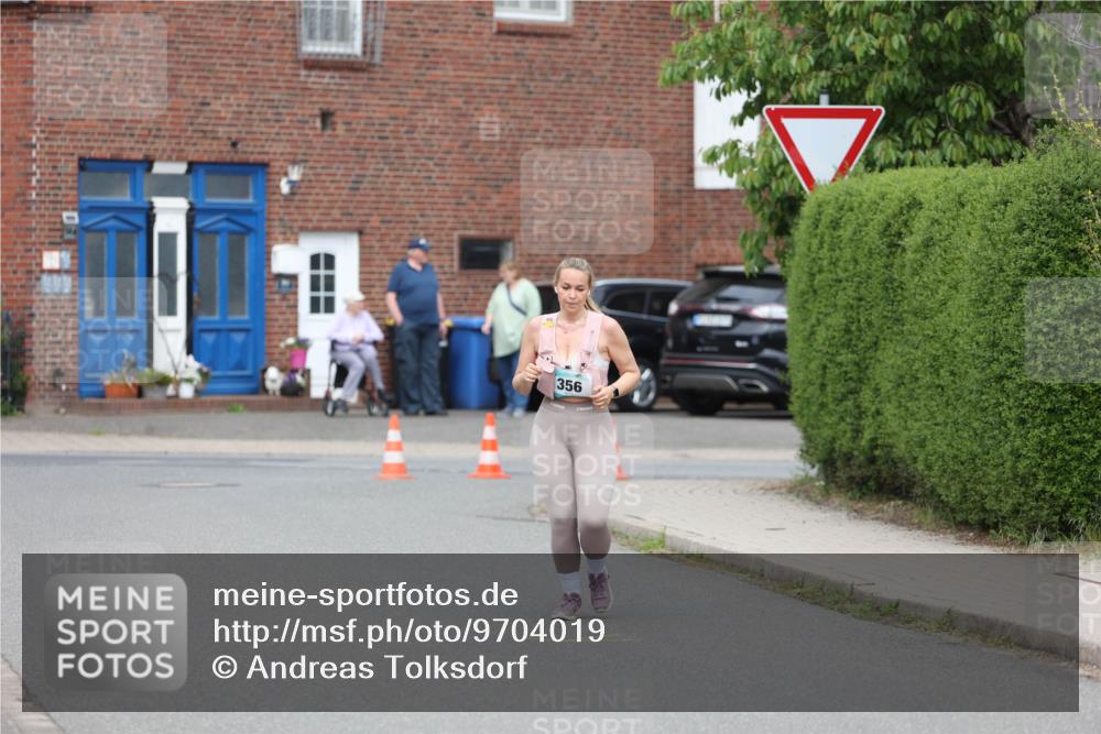 10.05.2026 - 8. Wedeler Halbmarathon Andreas Tolksdorf http://msf.ph/oto/9704019 10.05.2026 10:33:45 Laufen 356 meine-sportfotos.de
