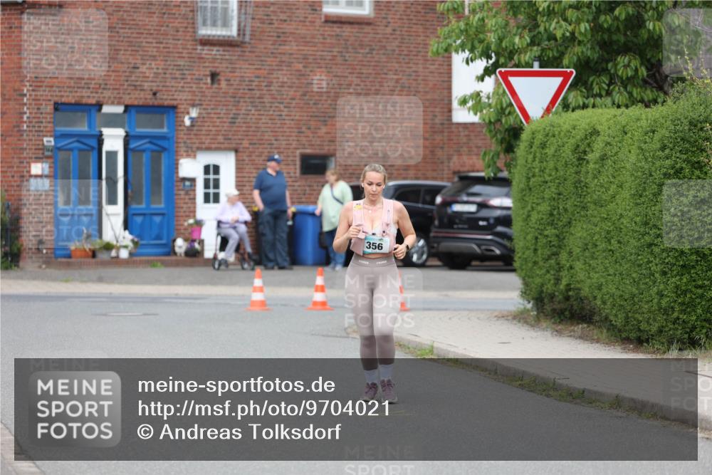 10.05.2026 - 8. Wedeler Halbmarathon Andreas Tolksdorf http://msf.ph/oto/9704021 10.05.2026 10:33:45 Laufen 356 meine-sportfotos.de
