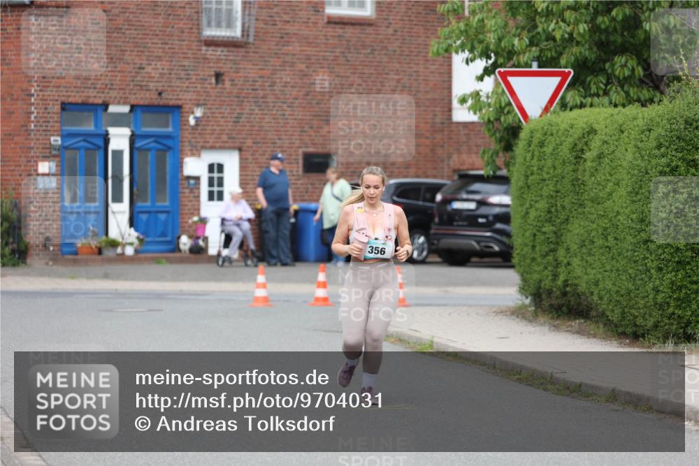 10.05.2026 - 8. Wedeler Halbmarathon Andreas Tolksdorf http://msf.ph/oto/9704031 10.05.2026 10:33:45 Laufen 356 meine-sportfotos.de
