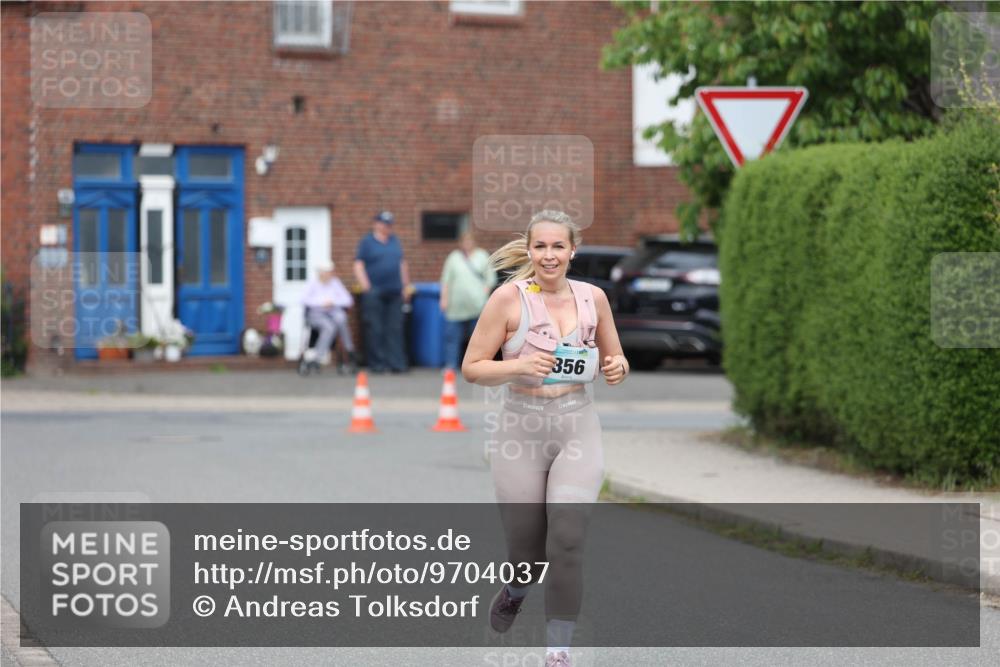 10.05.2026 - 8. Wedeler Halbmarathon Andreas Tolksdorf http://msf.ph/oto/9704037 10.05.2026 10:33:47 Laufen 356 meine-sportfotos.de