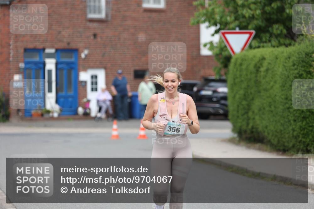 10.05.2026 - 8. Wedeler Halbmarathon Andreas Tolksdorf http://msf.ph/oto/9704067 10.05.2026 10:33:48 Laufen 356 meine-sportfotos.de