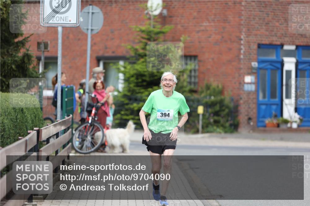 10.05.2026 - 8. Wedeler Halbmarathon Andreas Tolksdorf http://msf.ph/oto/9704090 10.05.2026 10:34:06 Laufen 394 meine-sportfotos.de