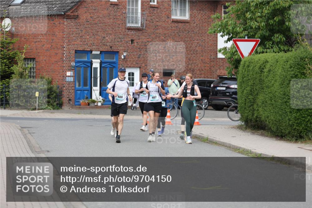 10.05.2026 - 8. Wedeler Halbmarathon Andreas Tolksdorf http://msf.ph/oto/9704150 10.05.2026 10:34:21 Laufen 488, 487 meine-sportfotos.de