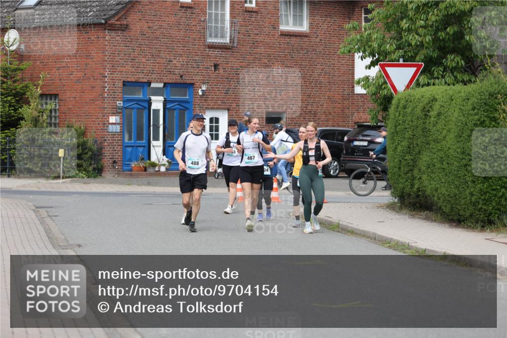 10.05.2026 - 8. Wedeler Halbmarathon Andreas Tolksdorf http://msf.ph/oto/9704154 10.05.2026 10:34:21 Laufen  meine-sportfotos.de