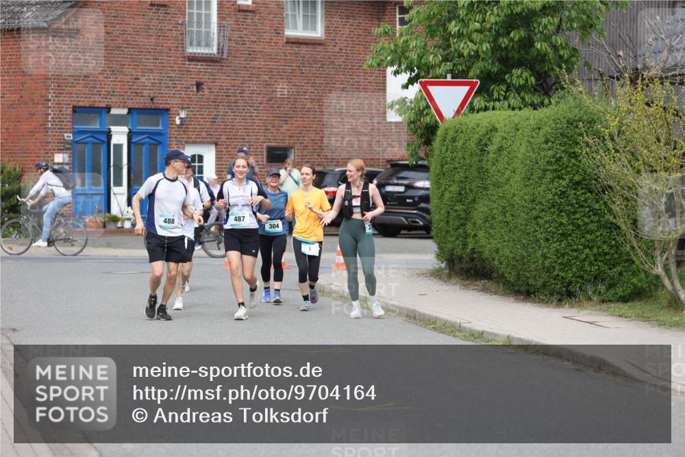 10.05.2026 - 8. Wedeler Halbmarathon Andreas Tolksdorf http://msf.ph/oto/9704164 10.05.2026 10:34:22 Laufen 488, 487, 304 meine-sportfotos.de