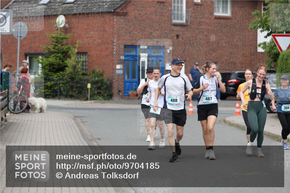10.05.2026 - 8. Wedeler Halbmarathon Andreas Tolksdorf http://msf.ph/oto/9704185 10.05.2026 10:34:25 Laufen 488, 487, 304 meine-sportfotos.de