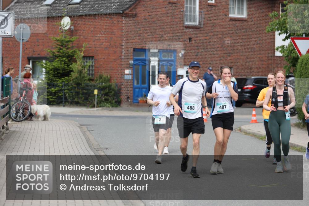 10.05.2026 - 8. Wedeler Halbmarathon Andreas Tolksdorf http://msf.ph/oto/9704197 10.05.2026 10:34:26 Laufen 2, 488, 487, 31 meine-sportfotos.de