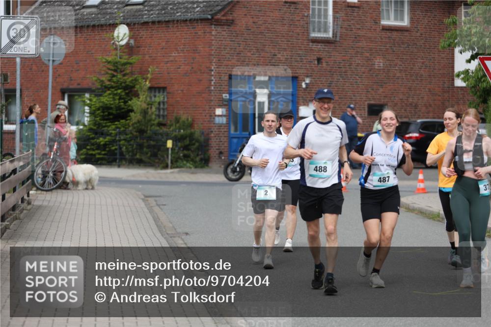 10.05.2026 - 8. Wedeler Halbmarathon Andreas Tolksdorf http://msf.ph/oto/9704204 10.05.2026 10:34:26 Laufen 2, 488, 487, 37 meine-sportfotos.de