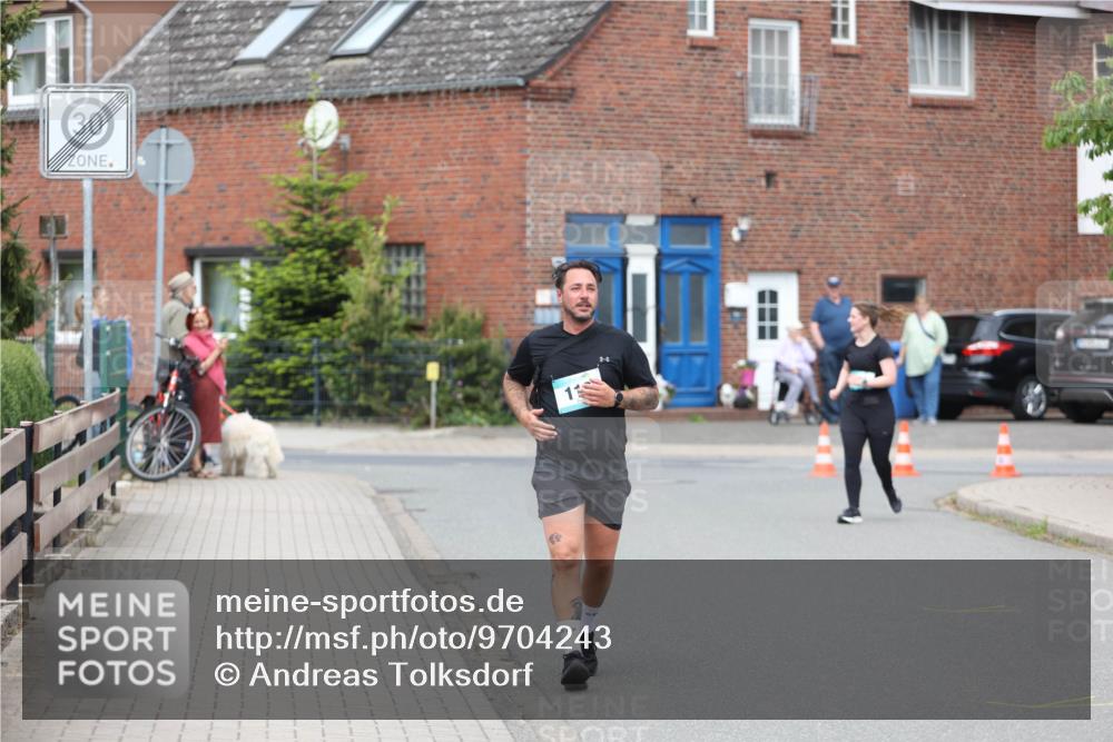 10.05.2026 - 8. Wedeler Halbmarathon Andreas Tolksdorf http://msf.ph/oto/9704243 10.05.2026 10:34:52 Laufen 11 meine-sportfotos.de