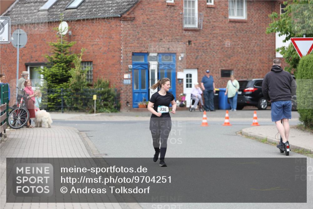 10.05.2026 - 8. Wedeler Halbmarathon Andreas Tolksdorf http://msf.ph/oto/9704251 10.05.2026 10:34:56 Laufen 336 meine-sportfotos.de