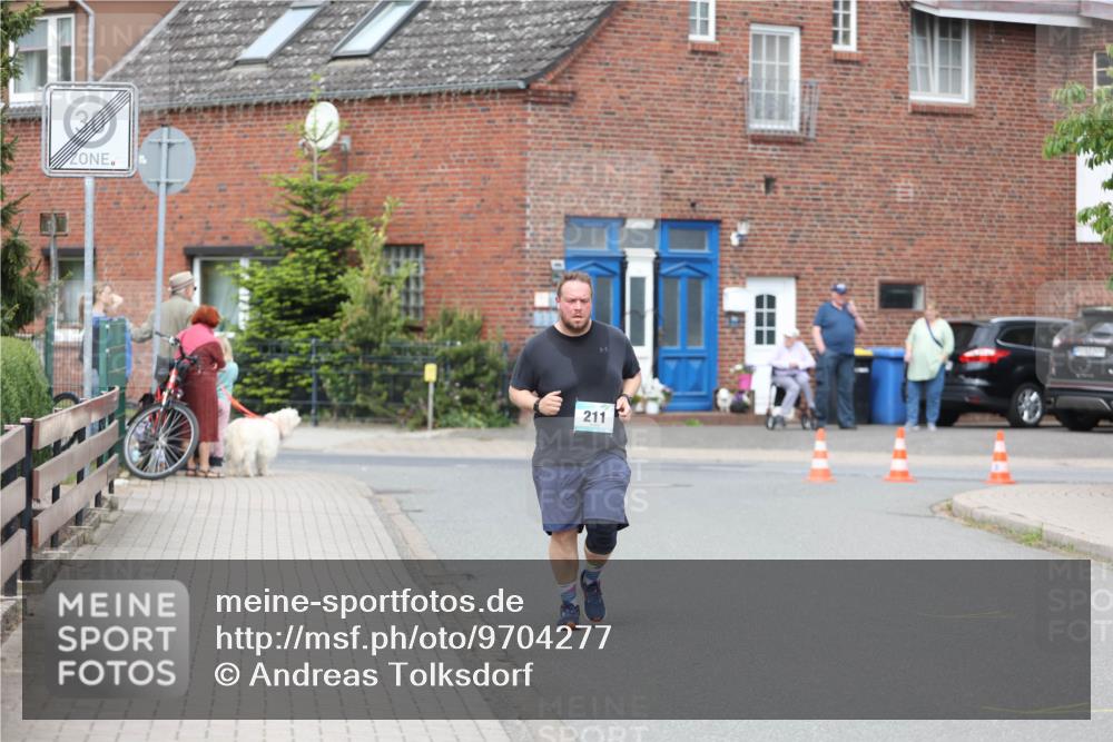 10.05.2026 - 8. Wedeler Halbmarathon Andreas Tolksdorf http://msf.ph/oto/9704277 10.05.2026 10:35:10 Laufen 211 meine-sportfotos.de