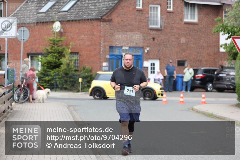 10.05.2026 - 8. Wedeler Halbmarathon Andreas Tolksdorf http://msf.ph/oto/9704296 10.05.2026 10:35:11 Laufen 30, 1, 211 meine-sportfotos.de