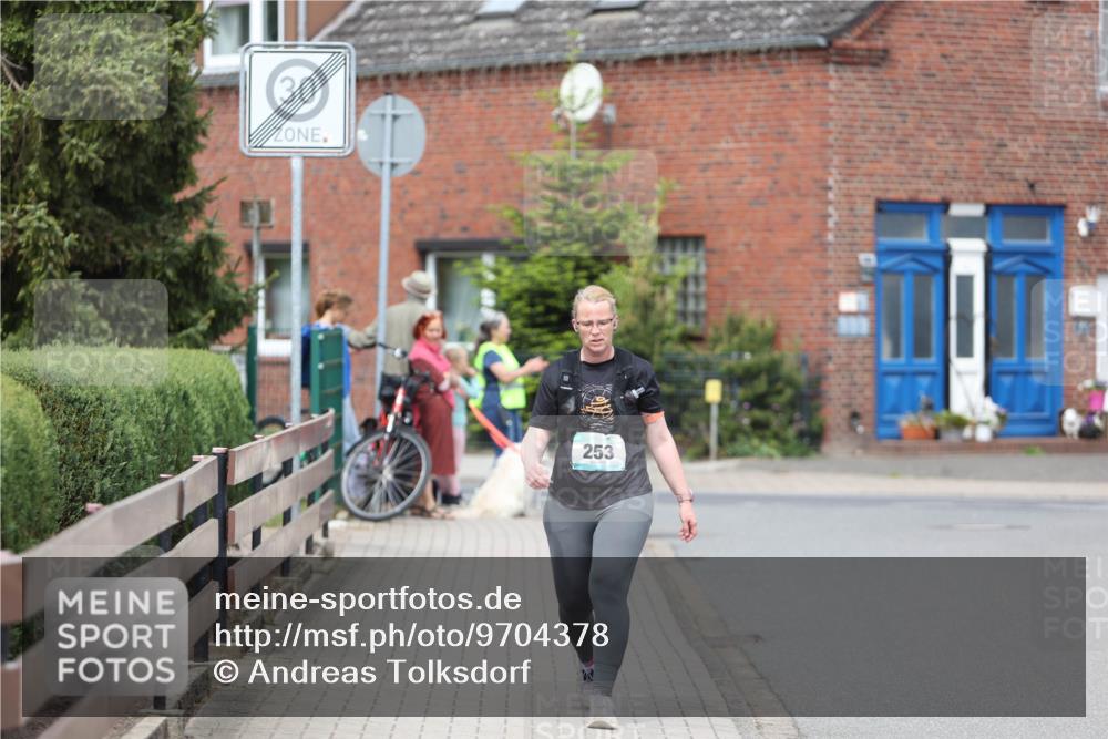 10.05.2026 - 8. Wedeler Halbmarathon Andreas Tolksdorf http://msf.ph/oto/9704378 10.05.2026 10:35:45 Laufen 253 meine-sportfotos.de