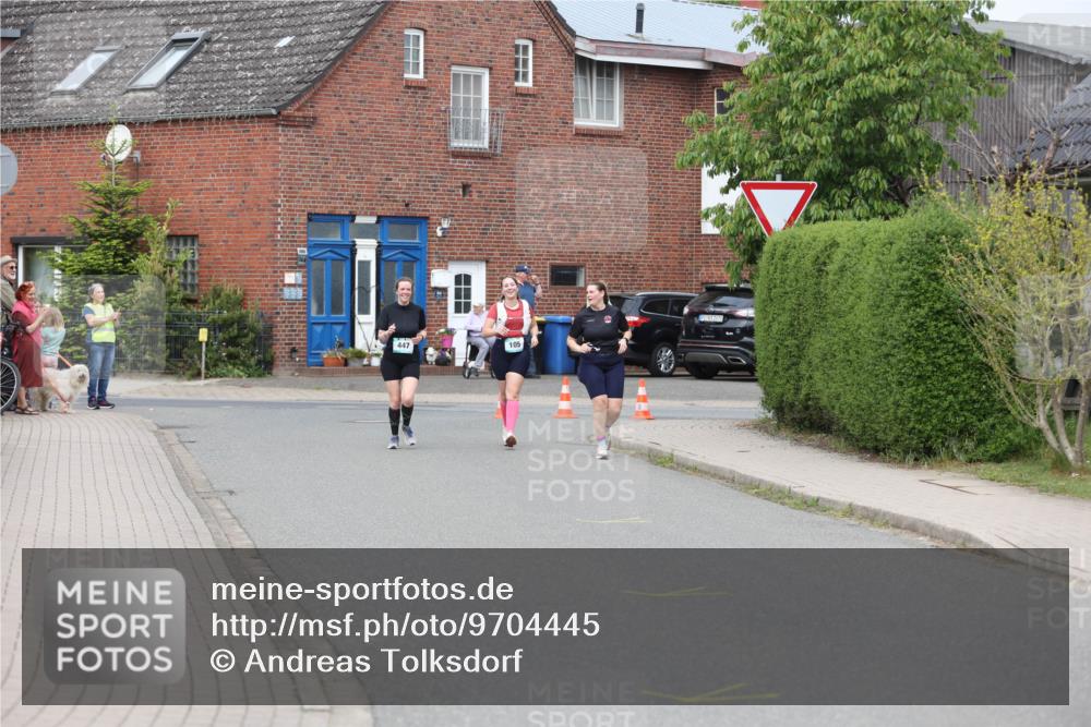 10.05.2026 - 8. Wedeler Halbmarathon Andreas Tolksdorf http://msf.ph/oto/9704445 10.05.2026 10:37:02 Laufen 447, 105, 2628 meine-sportfotos.de