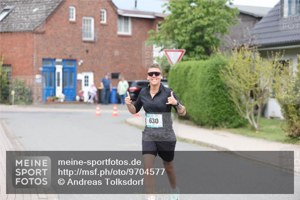 10.05.2026 - 8. Wedeler Halbmarathon Andreas Tolksdorf http://msf.ph/oto/9704577 10.05.2026 10:37:58 Laufen 630 meine-sportfotos.de