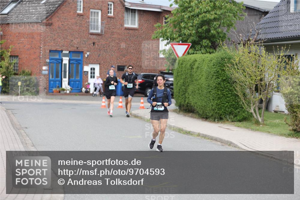 10.05.2026 - 8. Wedeler Halbmarathon Andreas Tolksdorf http://msf.ph/oto/9704593 10.05.2026 10:38:17 Laufen 532, 533, 456 meine-sportfotos.de
