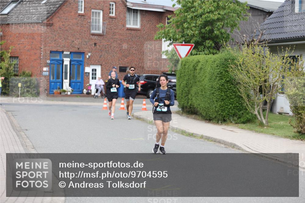 10.05.2026 - 8. Wedeler Halbmarathon Andreas Tolksdorf http://msf.ph/oto/9704595 10.05.2026 10:38:17 Laufen 532, 533, 256 meine-sportfotos.de