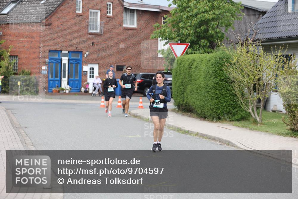 10.05.2026 - 8. Wedeler Halbmarathon Andreas Tolksdorf http://msf.ph/oto/9704597 10.05.2026 10:38:17 Laufen 532, 533, 256 meine-sportfotos.de