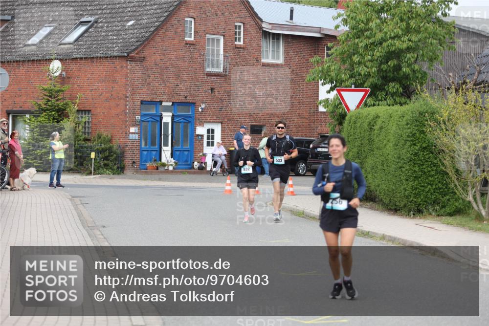 10.05.2026 - 8. Wedeler Halbmarathon Andreas Tolksdorf http://msf.ph/oto/9704603 10.05.2026 10:38:19 Laufen 532, 533, 256 meine-sportfotos.de