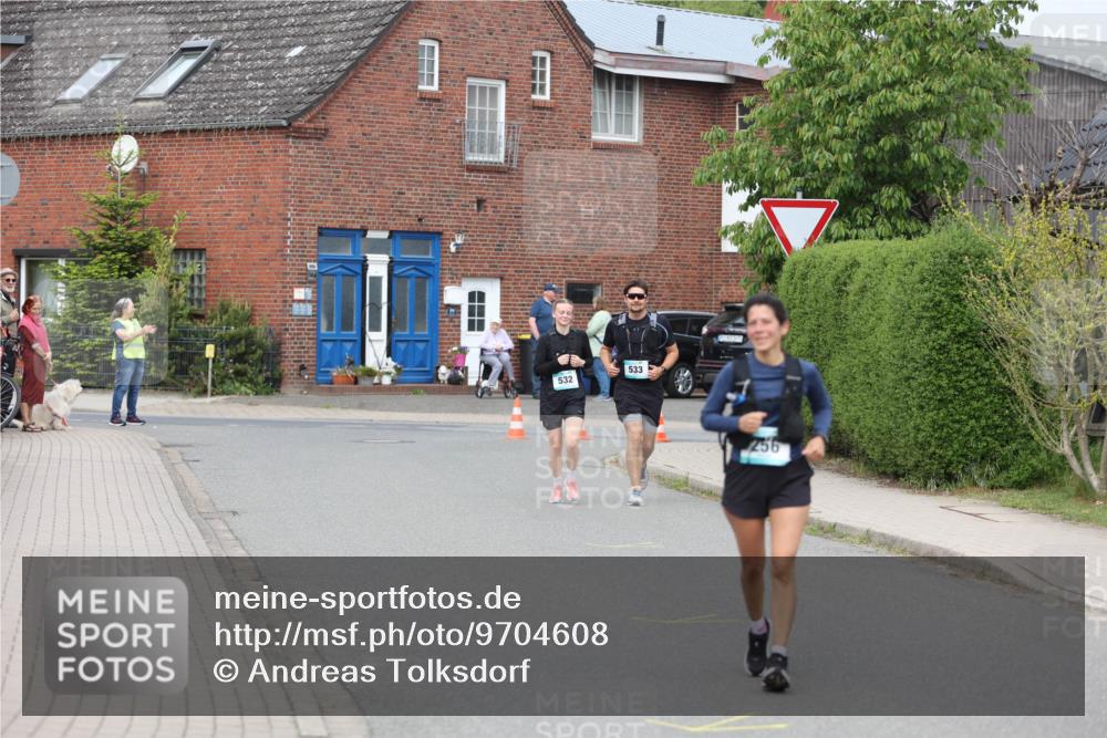 10.05.2026 - 8. Wedeler Halbmarathon Andreas Tolksdorf http://msf.ph/oto/9704608 10.05.2026 10:38:19 Laufen 256 meine-sportfotos.de
