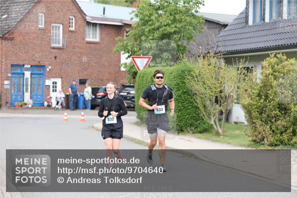 10.05.2026 - 8. Wedeler Halbmarathon Andreas Tolksdorf http://msf.ph/oto/9704640 10.05.2026 10:38:24 Laufen 532, 533 meine-sportfotos.de