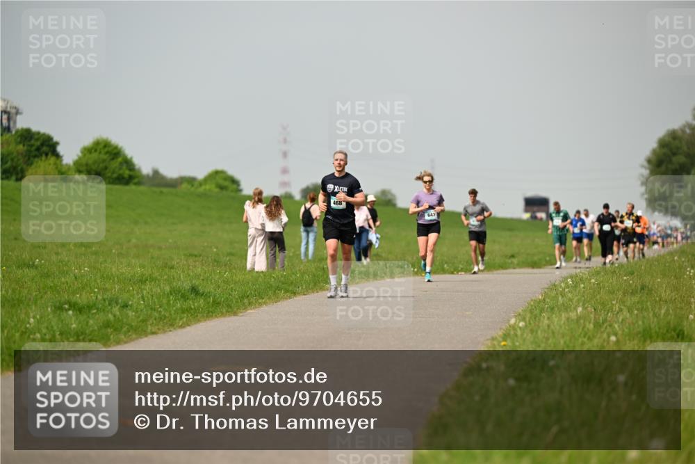 10.05.2026 - 8. Wedeler Halbmarathon Dr. Thomas Lammeyer http://msf.ph/oto/9704655 10.05.2026 11:52:24 Laufen 468, 643 meine-sportfotos.de