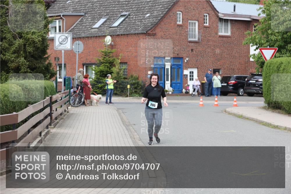 10.05.2026 - 8. Wedeler Halbmarathon Andreas Tolksdorf http://msf.ph/oto/9704707 10.05.2026 10:39:01 Laufen 30 meine-sportfotos.de