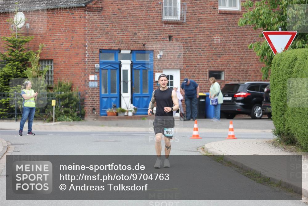 10.05.2026 - 8. Wedeler Halbmarathon Andreas Tolksdorf http://msf.ph/oto/9704763 10.05.2026 10:40:47 Laufen 983 meine-sportfotos.de