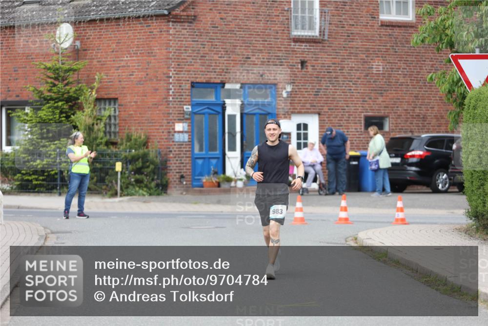 10.05.2026 - 8. Wedeler Halbmarathon Andreas Tolksdorf http://msf.ph/oto/9704784 10.05.2026 10:40:48 Laufen 983 meine-sportfotos.de
