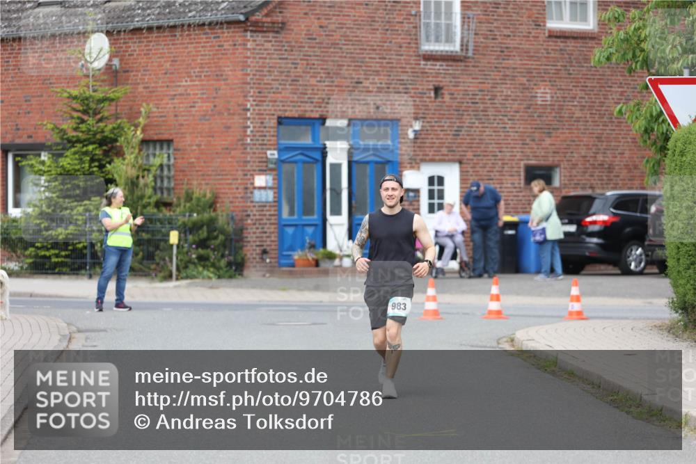 10.05.2026 - 8. Wedeler Halbmarathon Andreas Tolksdorf http://msf.ph/oto/9704786 10.05.2026 10:40:48 Laufen 983 meine-sportfotos.de