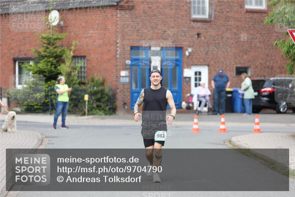 10.05.2026 - 8. Wedeler Halbmarathon Andreas Tolksdorf http://msf.ph/oto/9704790 10.05.2026 10:40:49 Laufen 983 meine-sportfotos.de
