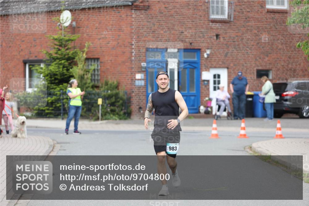 10.05.2026 - 8. Wedeler Halbmarathon Andreas Tolksdorf http://msf.ph/oto/9704800 10.05.2026 10:40:50 Laufen 983 meine-sportfotos.de