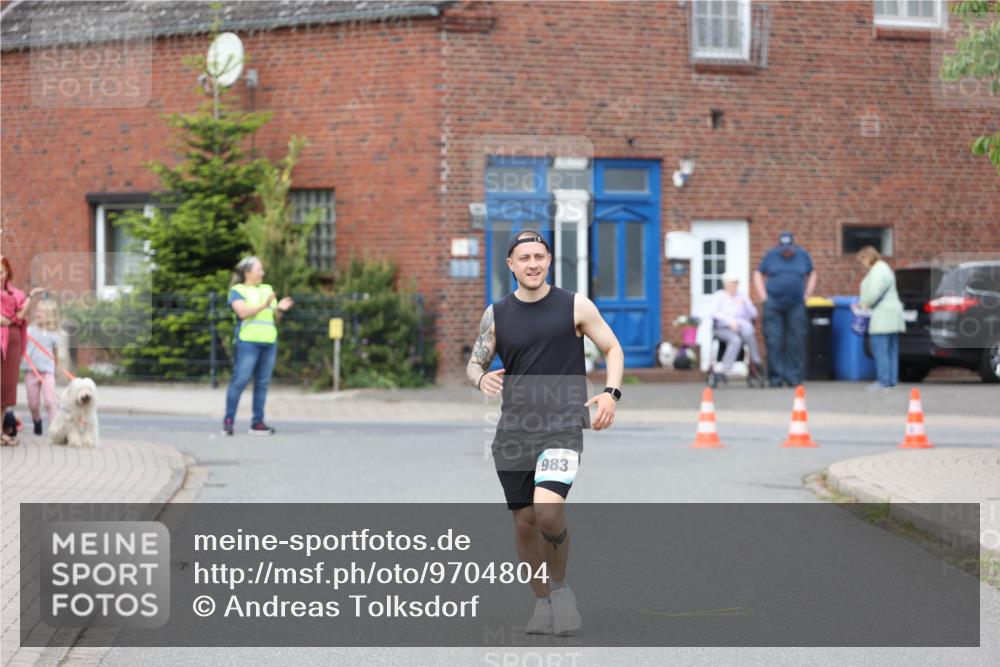 10.05.2026 - 8. Wedeler Halbmarathon Andreas Tolksdorf http://msf.ph/oto/9704804 10.05.2026 10:40:50 Laufen 983 meine-sportfotos.de