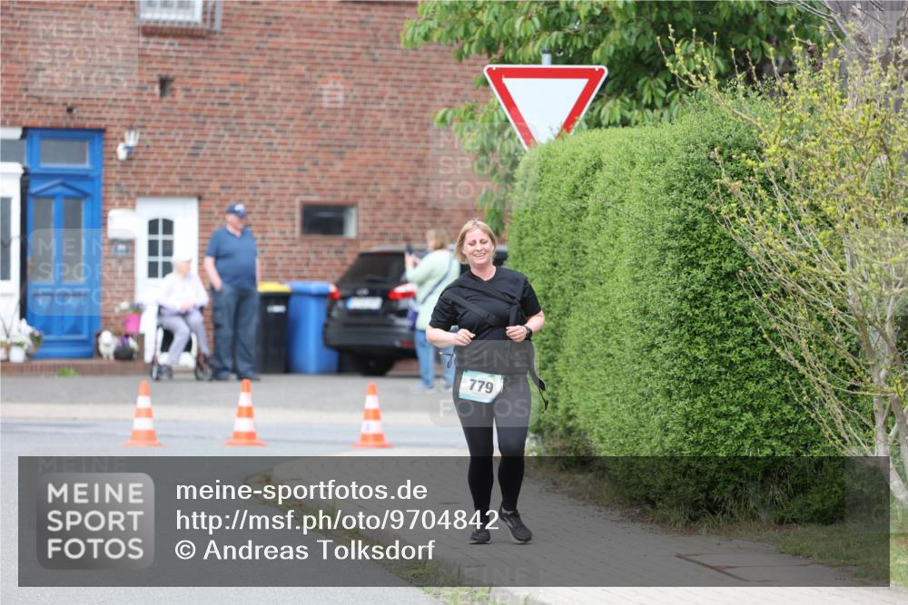 10.05.2026 - 8. Wedeler Halbmarathon Andreas Tolksdorf http://msf.ph/oto/9704842 10.05.2026 10:41:11 Laufen 779 meine-sportfotos.de