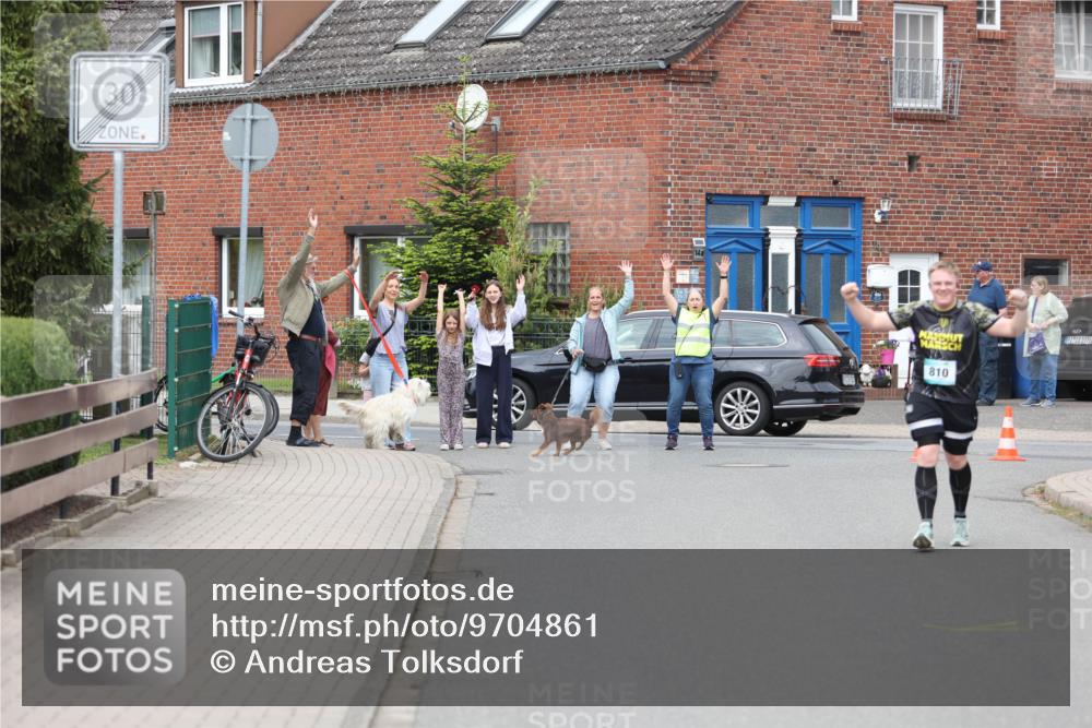 10.05.2026 - 8. Wedeler Halbmarathon Andreas Tolksdorf http://msf.ph/oto/9704861 10.05.2026 10:42:05 Laufen 30, 810, 1976 meine-sportfotos.de
