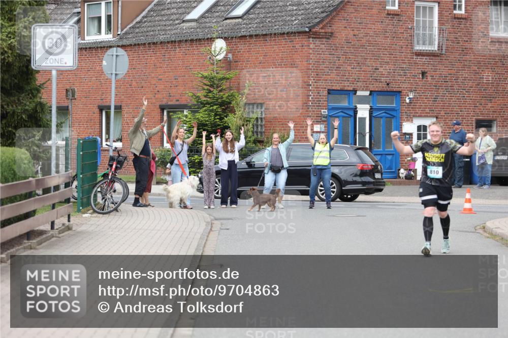 10.05.2026 - 8. Wedeler Halbmarathon Andreas Tolksdorf http://msf.ph/oto/9704863 10.05.2026 10:42:05 Laufen 30, 810, 1974 meine-sportfotos.de