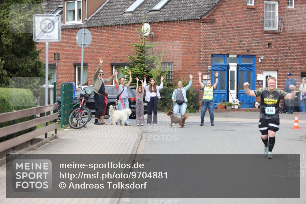 10.05.2026 - 8. Wedeler Halbmarathon Andreas Tolksdorf http://msf.ph/oto/9704881 10.05.2026 10:42:05 Laufen 30, 810 meine-sportfotos.de