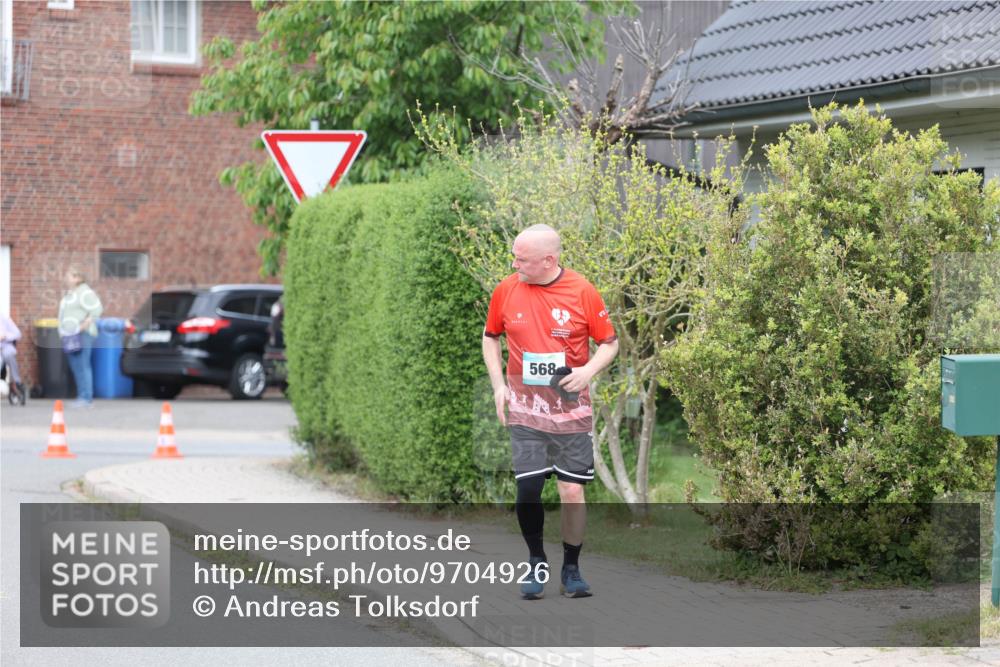10.05.2026 - 8. Wedeler Halbmarathon Andreas Tolksdorf http://msf.ph/oto/9704926 10.05.2026 10:43:31 Laufen 568 meine-sportfotos.de