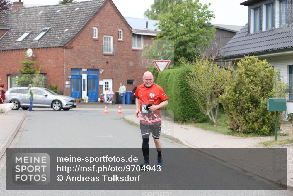 10.05.2026 - 8. Wedeler Halbmarathon Andreas Tolksdorf http://msf.ph/oto/9704943 10.05.2026 10:43:34 Laufen 5 meine-sportfotos.de
