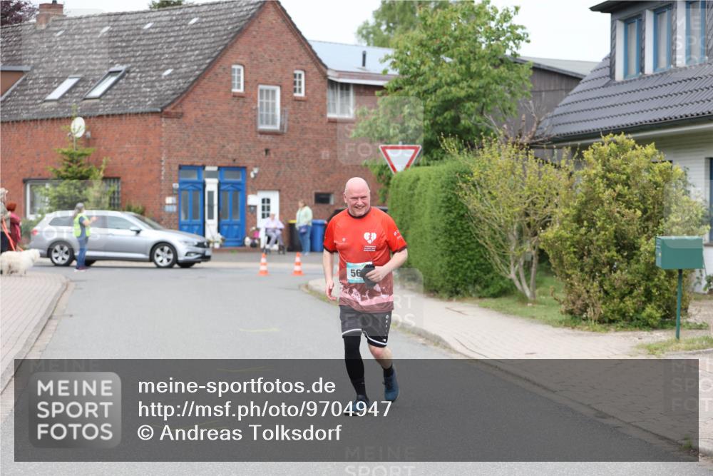 10.05.2026 - 8. Wedeler Halbmarathon Andreas Tolksdorf http://msf.ph/oto/9704947 10.05.2026 10:43:34 Laufen 56 meine-sportfotos.de