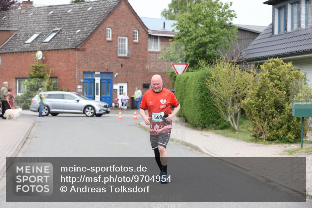 10.05.2026 - 8. Wedeler Halbmarathon Andreas Tolksdorf http://msf.ph/oto/9704954 10.05.2026 10:43:34 Laufen 568 meine-sportfotos.de