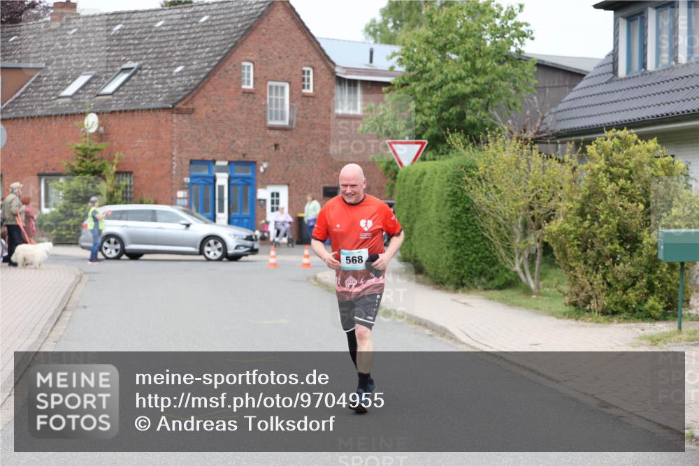 10.05.2026 - 8. Wedeler Halbmarathon Andreas Tolksdorf http://msf.ph/oto/9704955 10.05.2026 10:43:34 Laufen 568 meine-sportfotos.de
